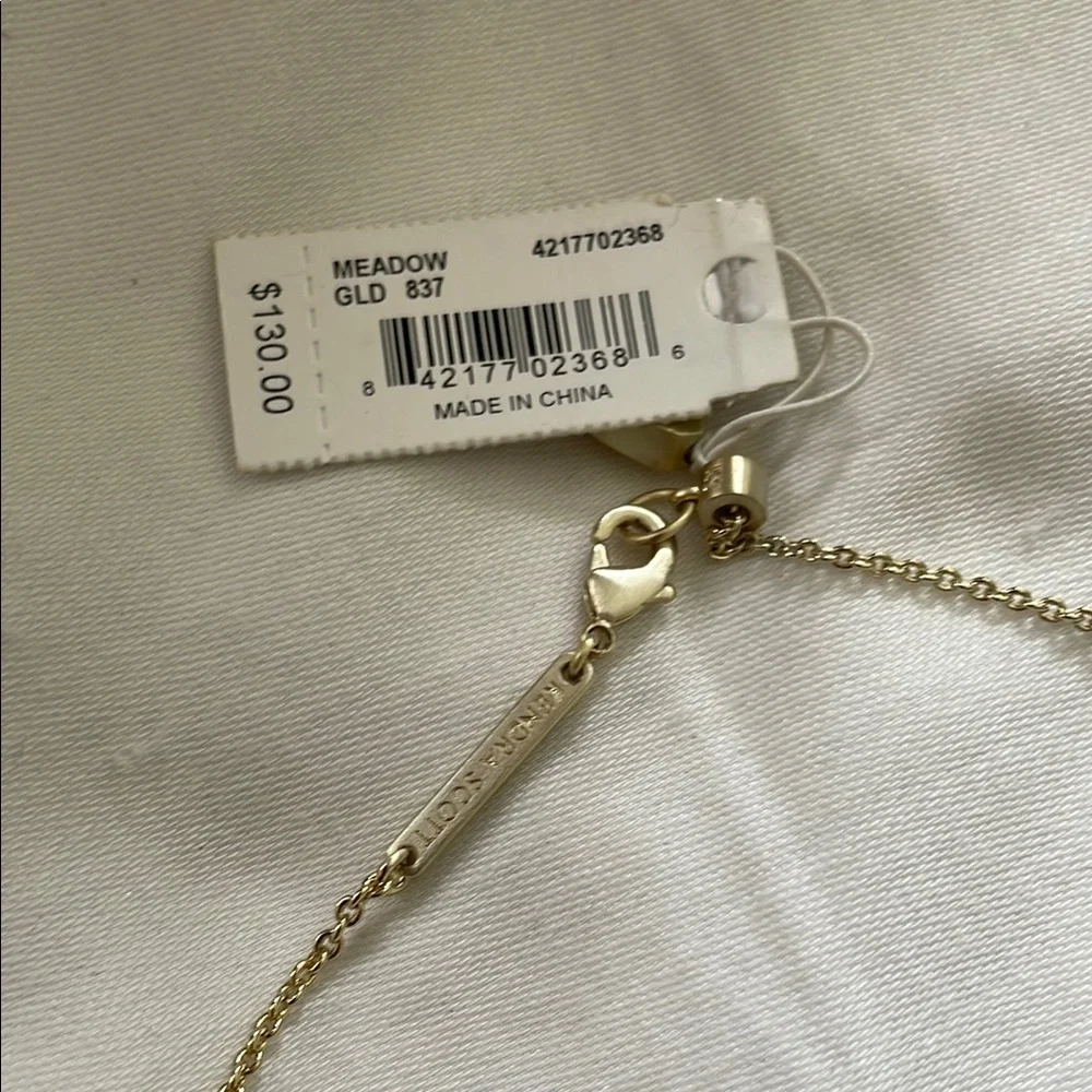 Kendra Scott Meadow Peach Mother of Pearl Station Necklace NWT